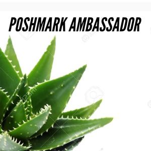 ✨Poshmark Ambassador✨4xParty Host✨